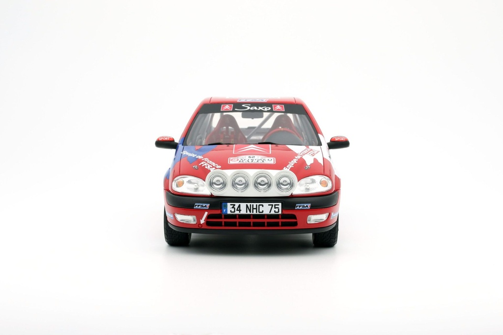 1:18  CITROËN SAXO VTS RALLY RAC LOMBARD 2000  (VERSIÓN NOCHE) # S. LOEB & D. ELENA - 2000 EDICIÓN LIMITADA NUMERADA