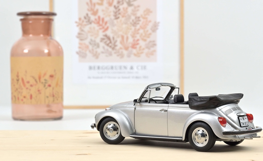 1:18 VOLKSWAGEN 1303 CABRIOLET - 1973