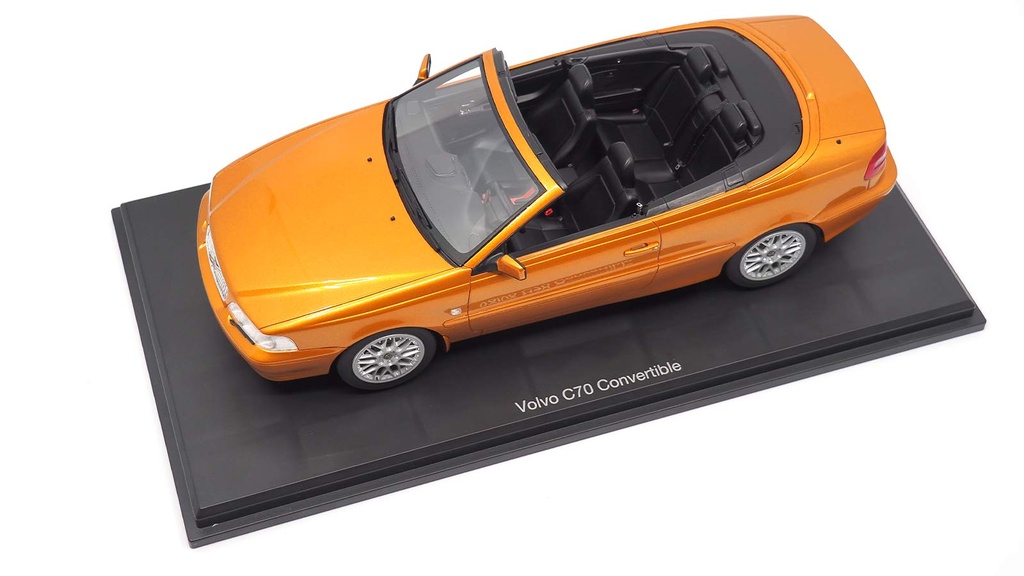 1:18 VOLVO C70 CONVERTIBLE - NEW EDITION - 1999 EDICIÓN LIMITADA NUMERADA