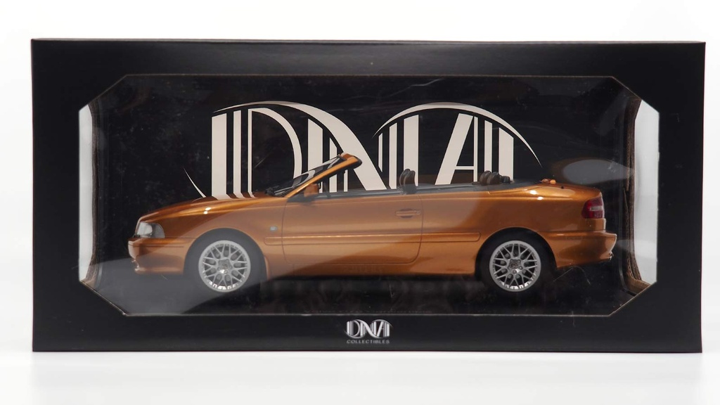 1:18 VOLVO C70 CONVERTIBLE - NEW EDITION - 1999 EDICIÓN LIMITADA NUMERADA
