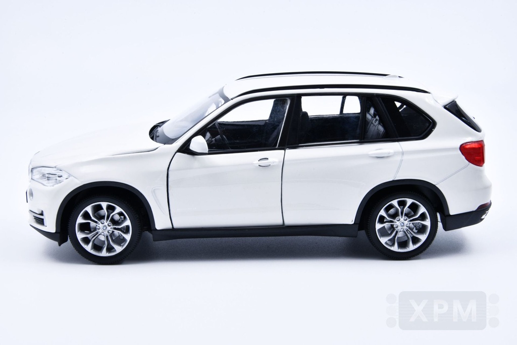 1:24 BMW X5 (F15)