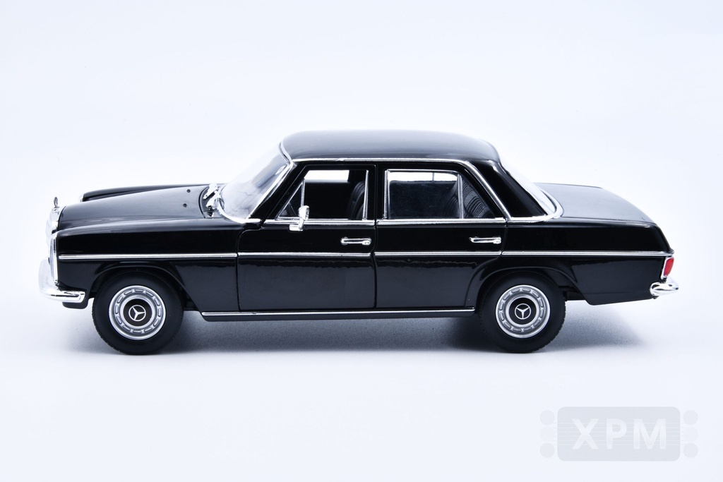 1:24 MERCEDES BENZ 220 (W115) - 1968