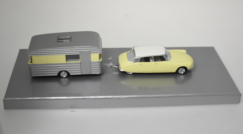 1:43 CITROËN DS + CARAVANA DIGNE - EDICIÓN LIMITADA NUMERADA - MINIALUXE