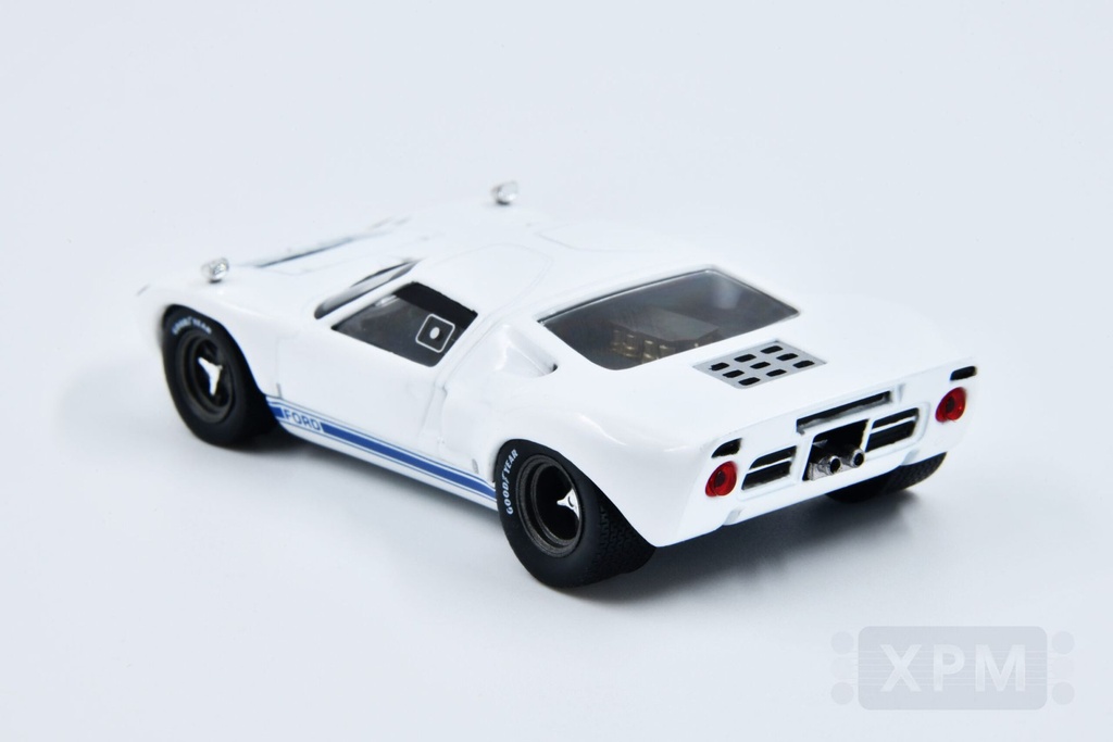 1:43 FORD GT40 - 1966