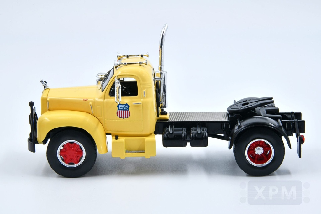 1:43 MACK B61 UNION PACIFIC - 1955