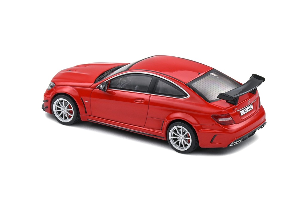 1:43 MERCEDES BENZ C63 AMG BLACK SERIES – 2012
