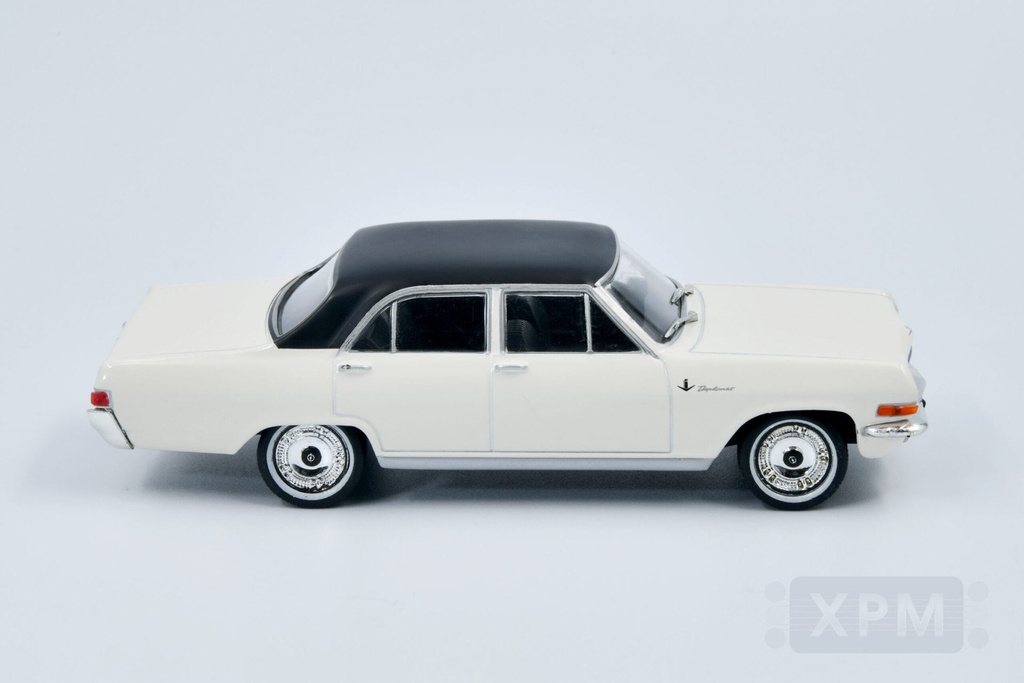 1:43 OPEL DIPLOMAT V8 LIMOUSINE 1964-1967