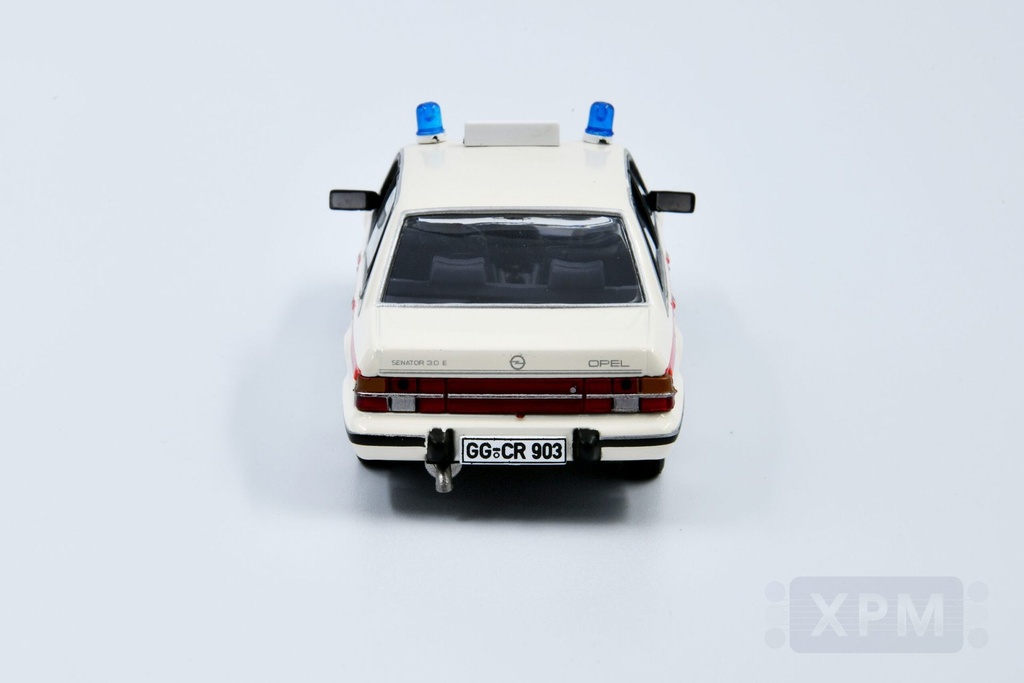 1:43 OPEL SENATOR A2 NOTARZT 1982-1986