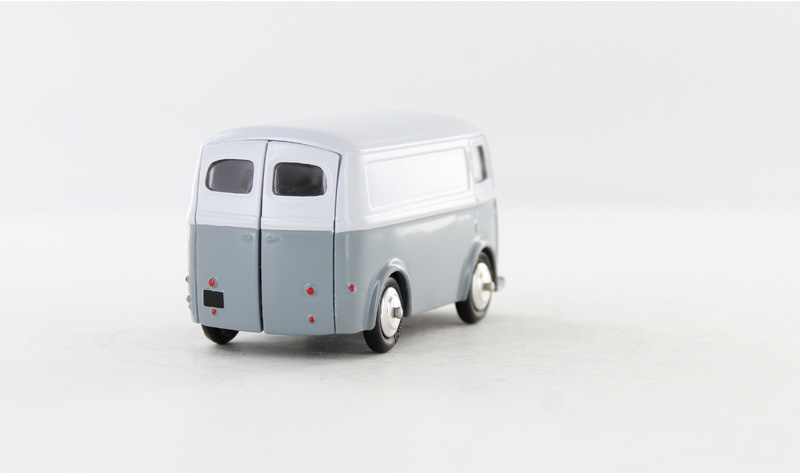 1:43 PEUGEOT D4 A CON SWAROVSKI®  - EDICIÓN LIMITADA NUMERADA - MINIALUXE