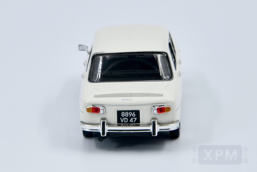 1:43 RENAULT 8