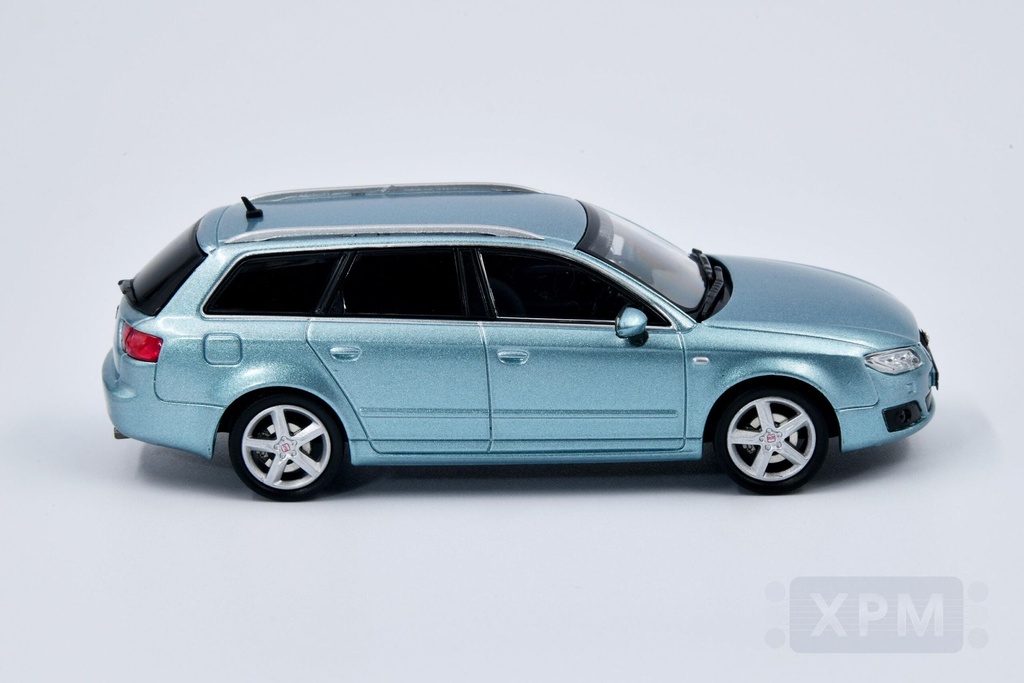 1:43 SEAT EXEO ST - 2009