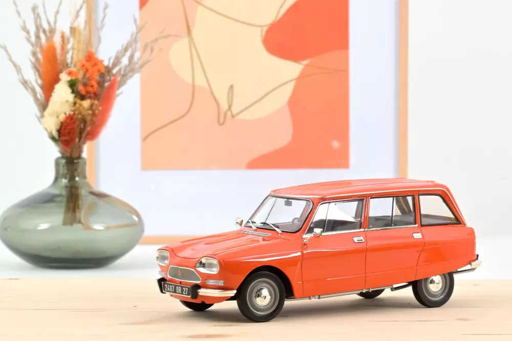 1:18 CITROËN AMI 8 BREAK - 1975