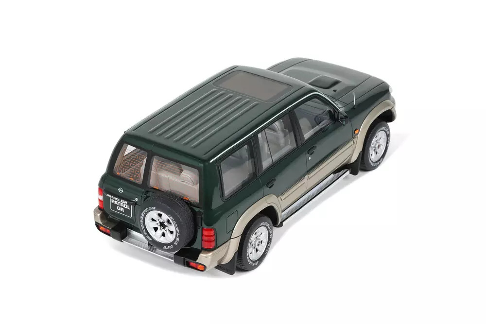 1:18 NISSAN PATROL GR Y61 - 1998 EDICIÓN LIMITADA NUMERADA