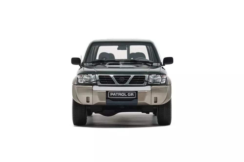 1:18 NISSAN PATROL GR Y61 - 1998 EDICIÓN LIMITADA NUMERADA