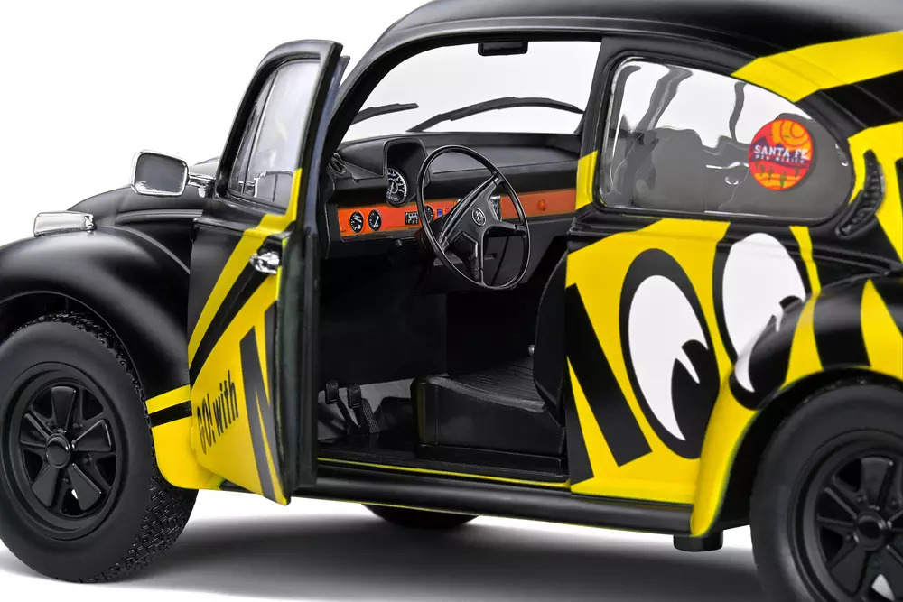 1:18 VOLKWAGEN BEETLE 1303 BLACK CUSTOM BI-COLOR - 1974