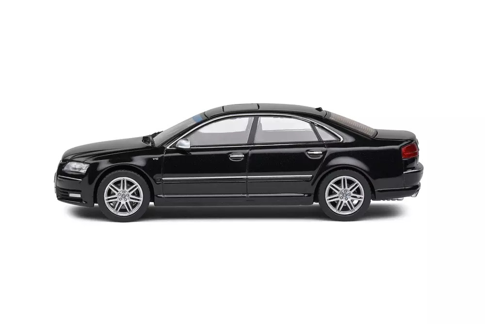 1:43 AUDI S8 (D3) – 2010