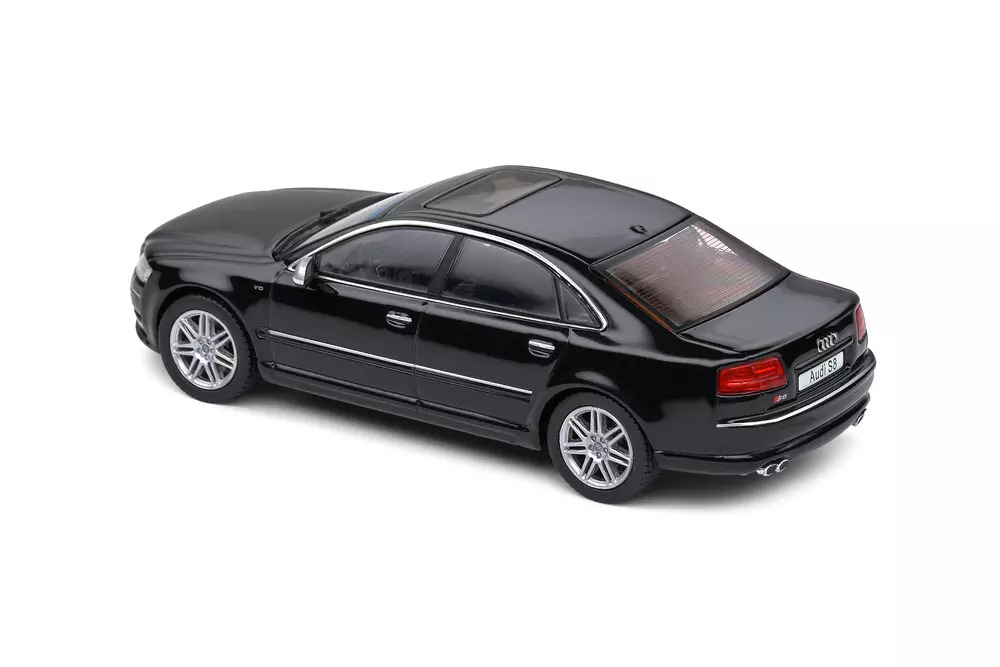 1:43 AUDI S8 (D3) – 2010