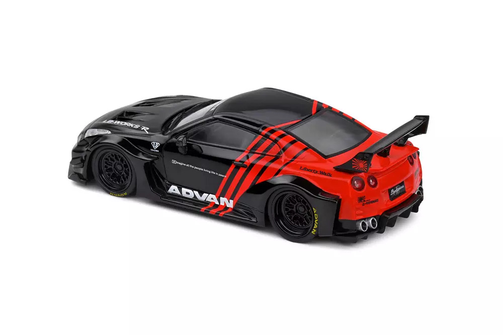 1:43 NISSAN GTR (R35) LBWK – 2020