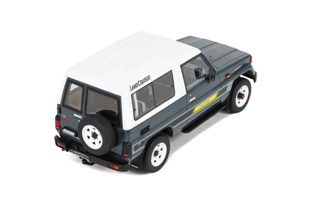 1:18 TOYOTA LAND CRUISER LJ73 - 1987- EDICIÓN LIMITADA NUMERADA