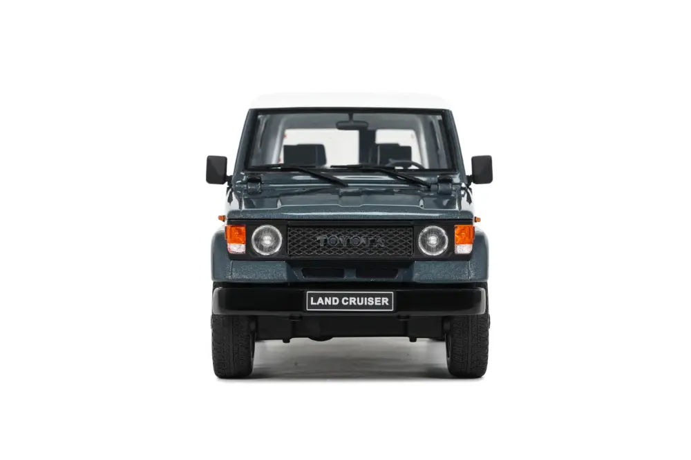 1:18 TOYOTA LAND CRUISER LJ73 - 1987- EDICIÓN LIMITADA NUMERADA