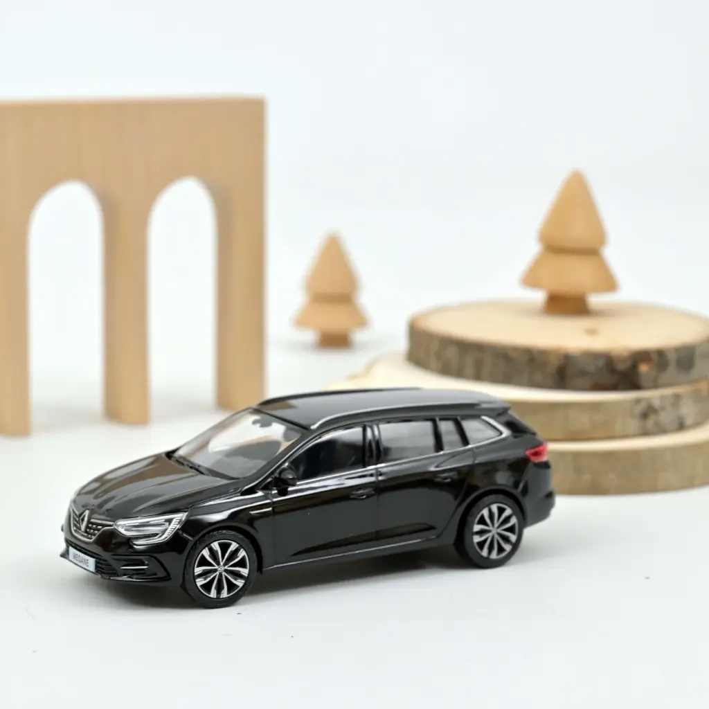 1:43 RENAULT MEGANE ESTATE - 2020 