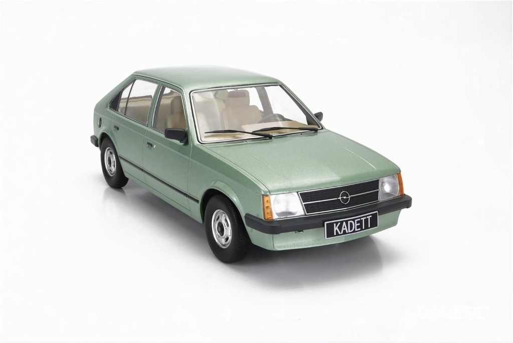 1:18 OPEL KADETT D - 1984