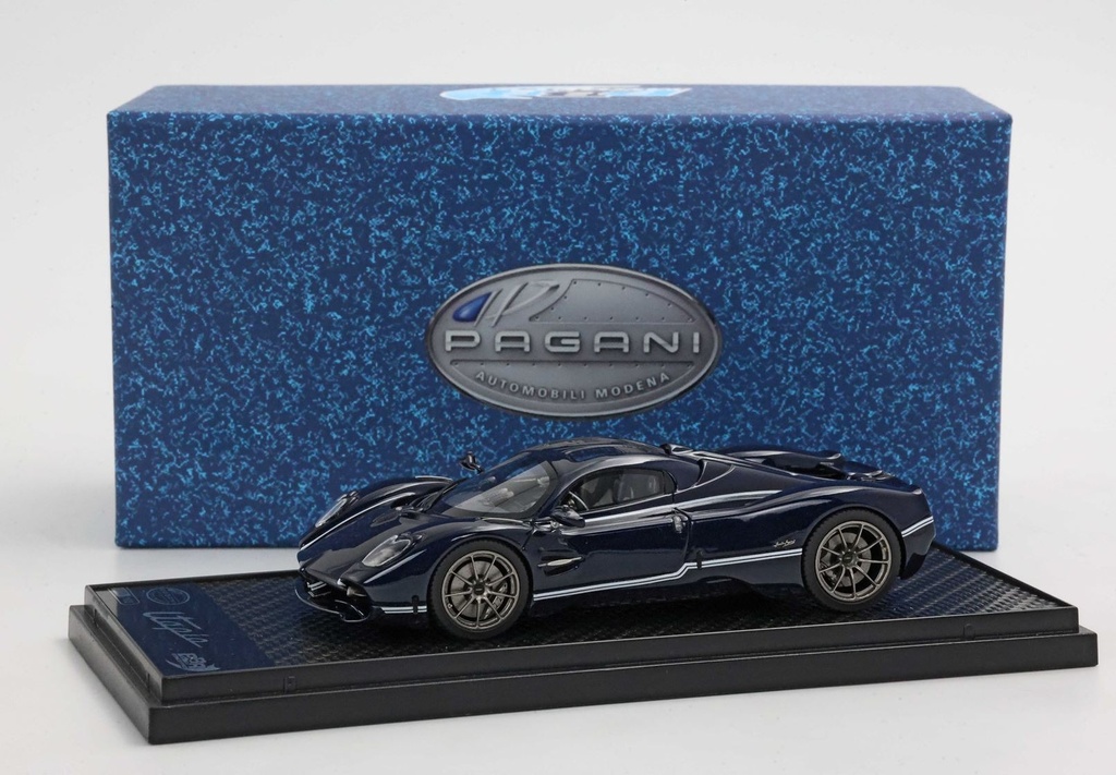 1:43 PAGANI UTOPIA - 2022 ED. LIMITADA 100 Pcs. by BBR MODELS