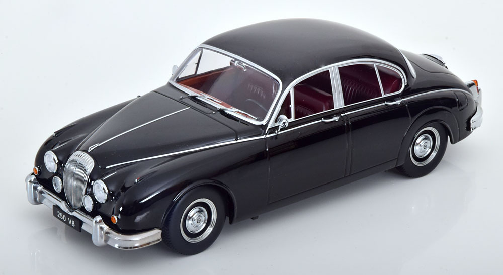 1:18 DAIMLER  250 V6 - 1962 BORDEAUX INTERIOR