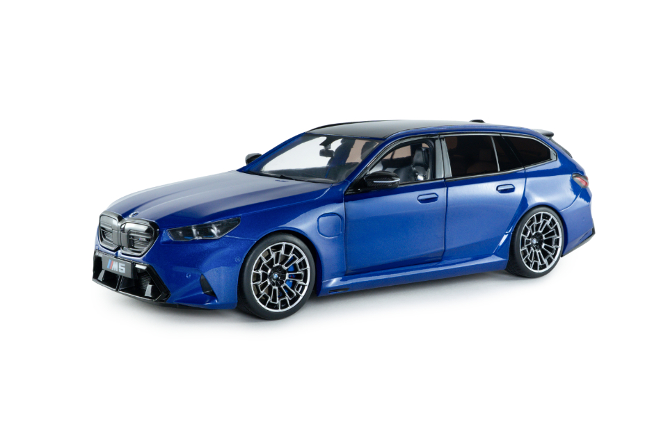 1:18 BMW M5 TOURING M (G99) - 2024