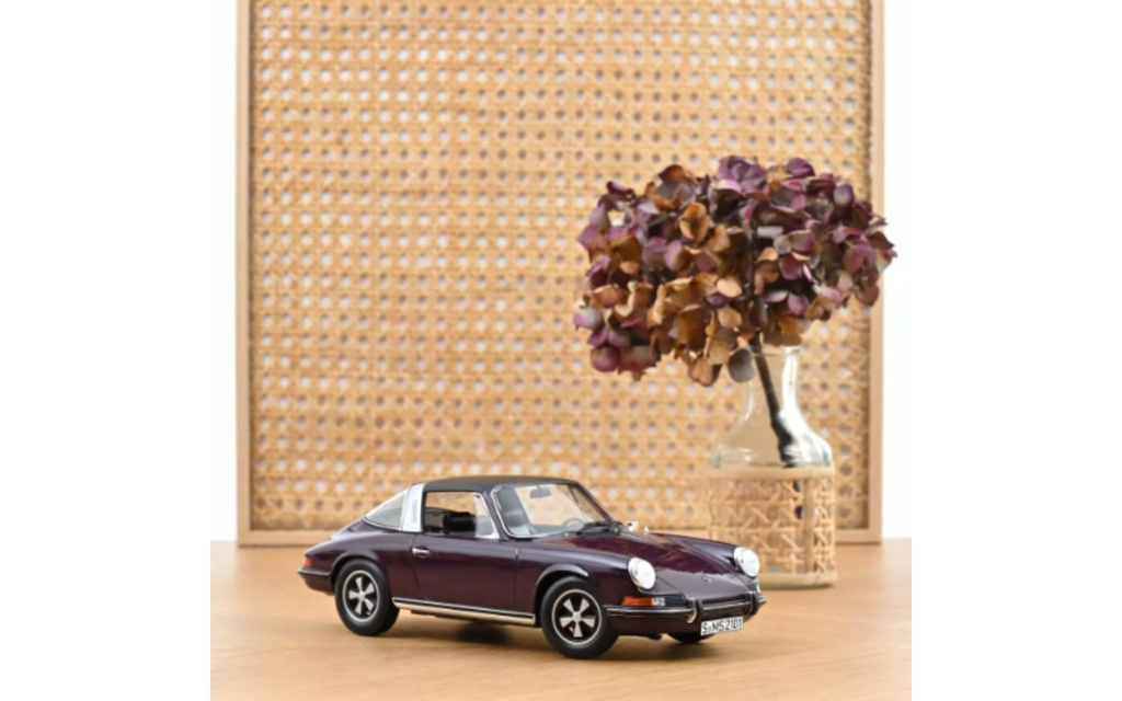 1:18 PORSCHE 911 E TARGA - 1971