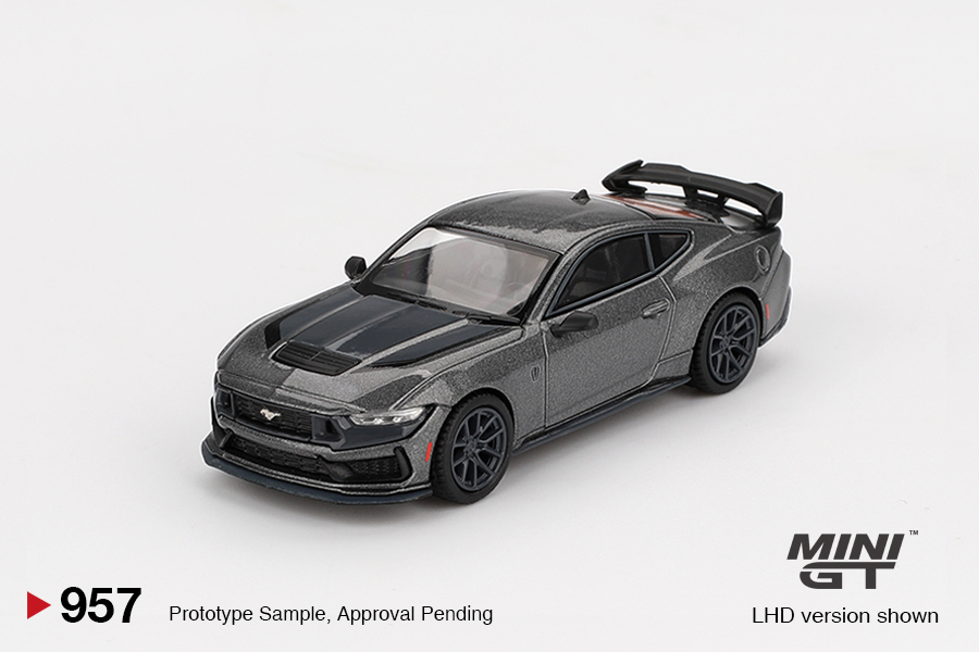 1:64 FORD MUSTANG DARK HORSE - 2024