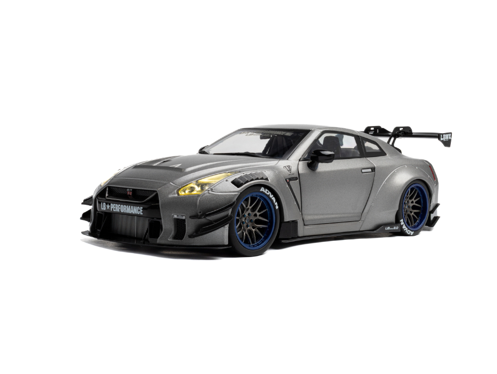 1:18 NISSAN GT-R (R35) W/ LIBERTY WALK BODY KIT 2.0 - 2023