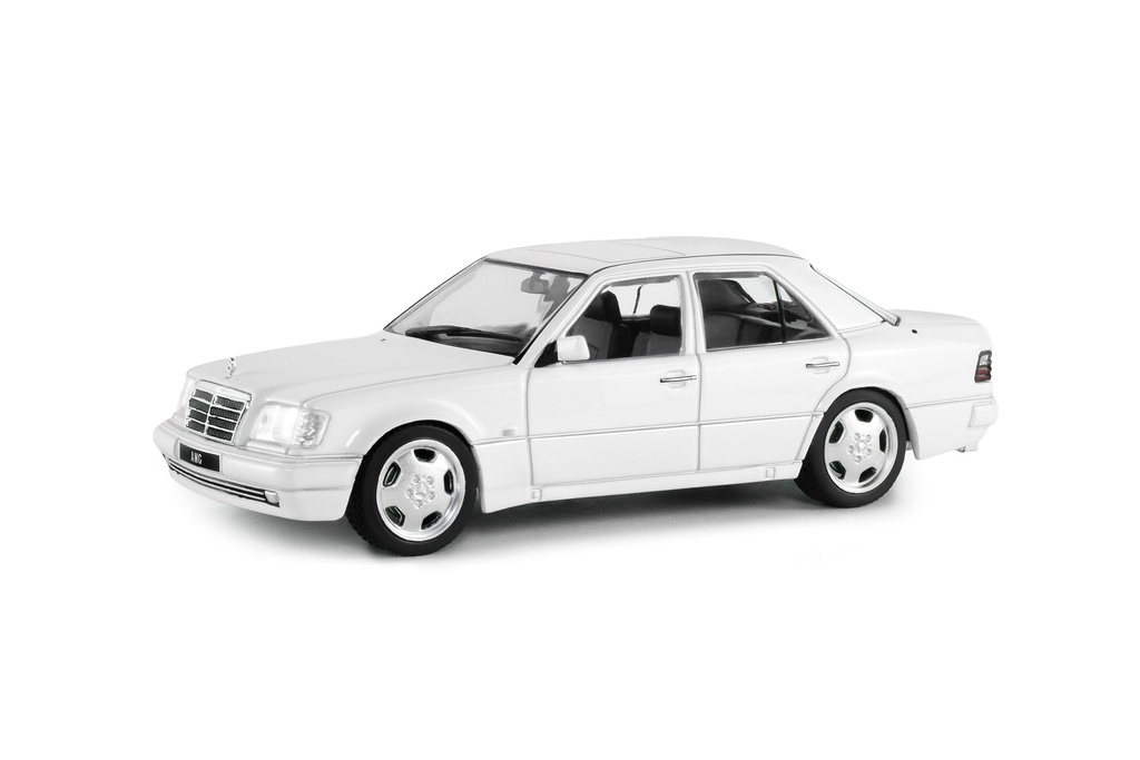 1:43 MERCEDES-BENZ (W124) E60 AMG WHITE 1994