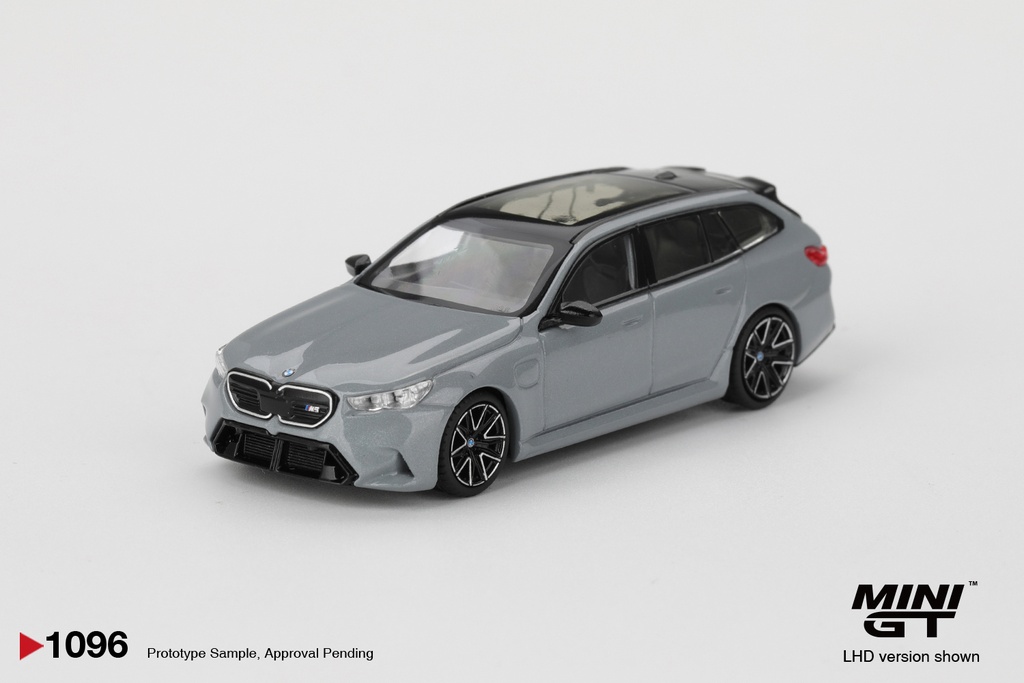 1:64 BMW M5 (G99) TOURING - 2025