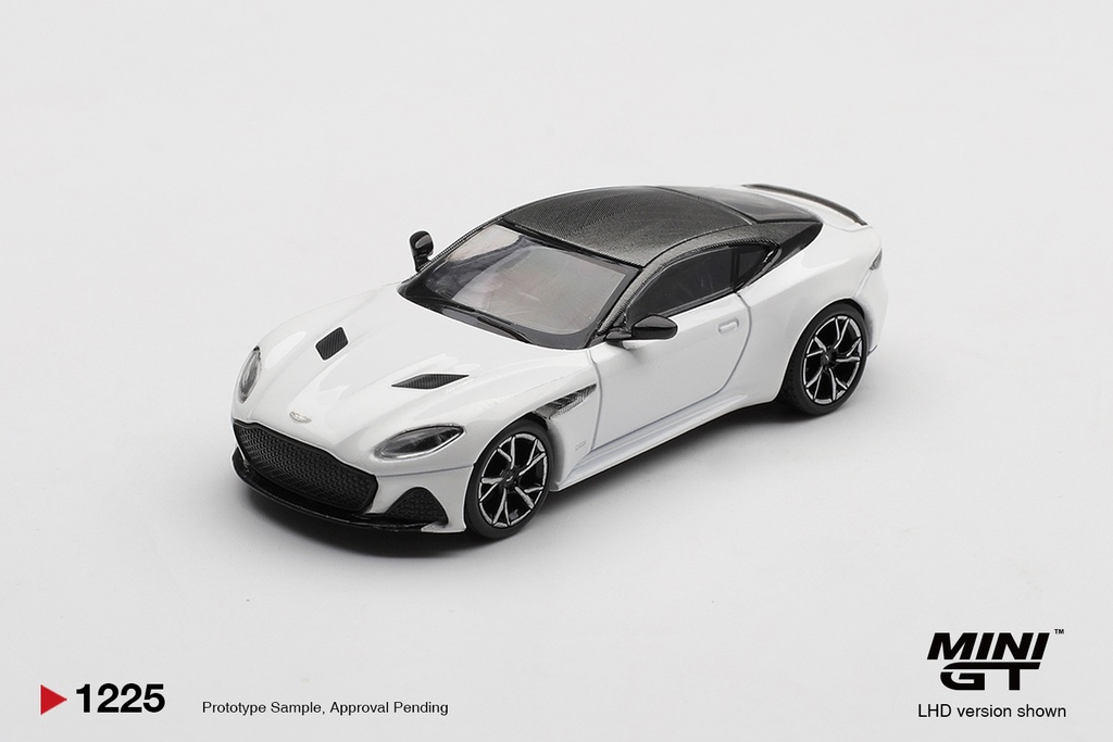 1:64 ASTON MARTIN BDS - 2024