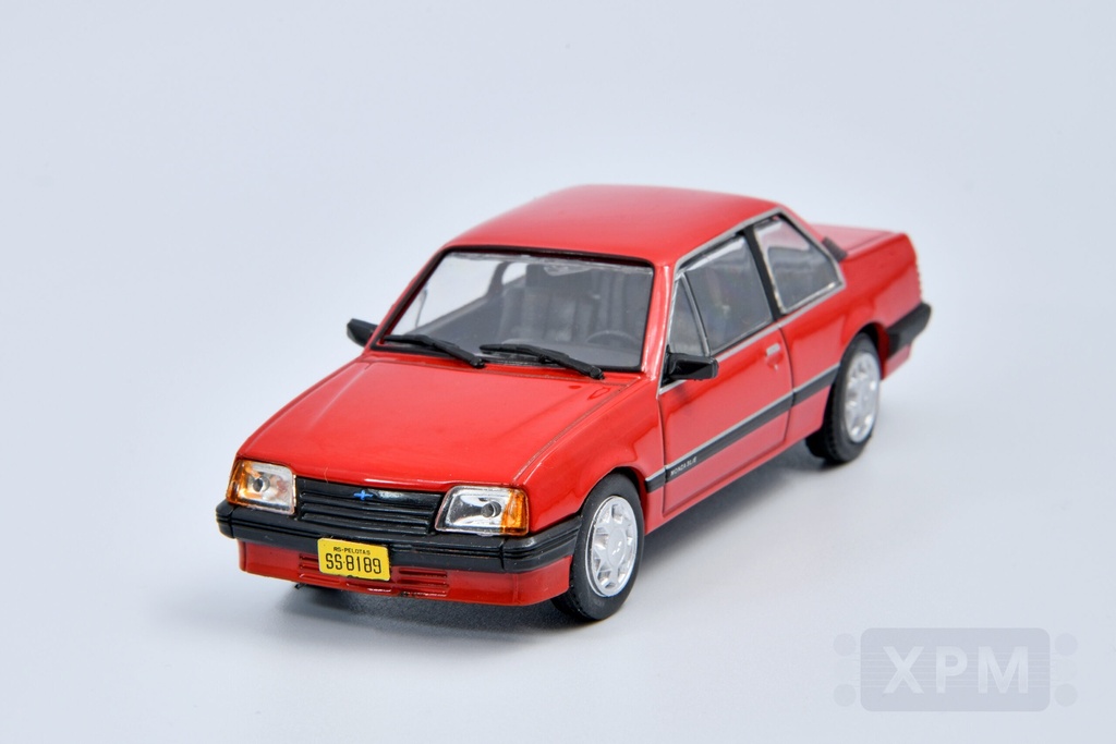 1:43 CHEVROLET MONZA SERIE I SEDAN - 1985