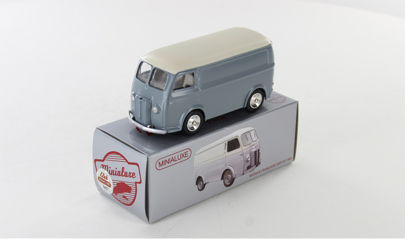 1:43 PEUGEOT D4 A CON SWAROVSKI®