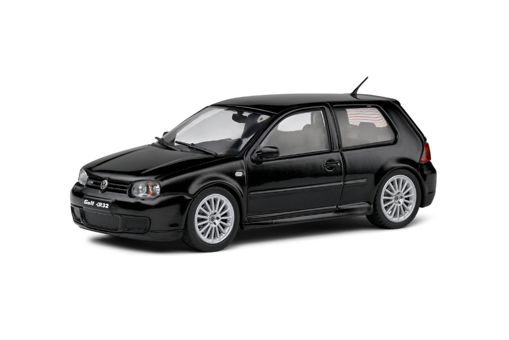 VOLKSWAGEN GOLF IV R32 – 2003