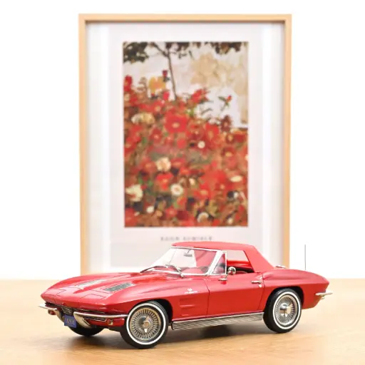 [189056] 1:18 CHEVROLET CORVETTE (C2) STING RAY CABRIOLET -  1963 