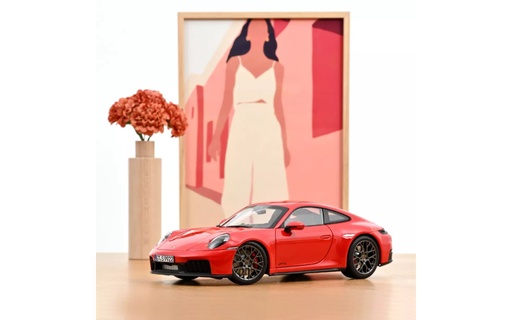 [187171] 1:18 PORSCHE 911 (992.2) CARRERA - 2025