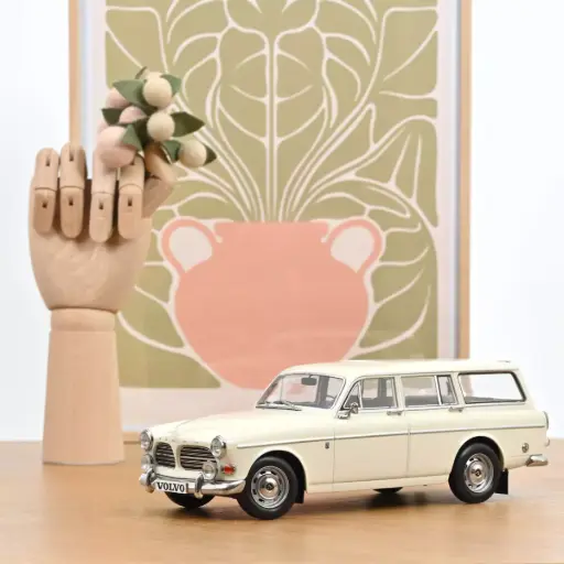 [188750] 1:18 VOLVO AMAZON BREAK - 1968