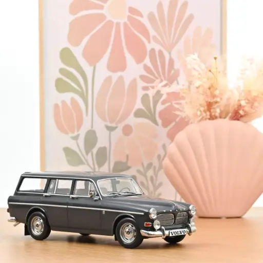 [188751] 1:18 VOLVO AMAZON BREAK - 1968
