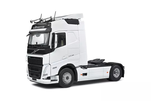 [S2400103] VOLVO FH16 GLOBETROTTER XL - 2021 (INCLUYE CALCOMANIAS PARA PERSONALIZACION)